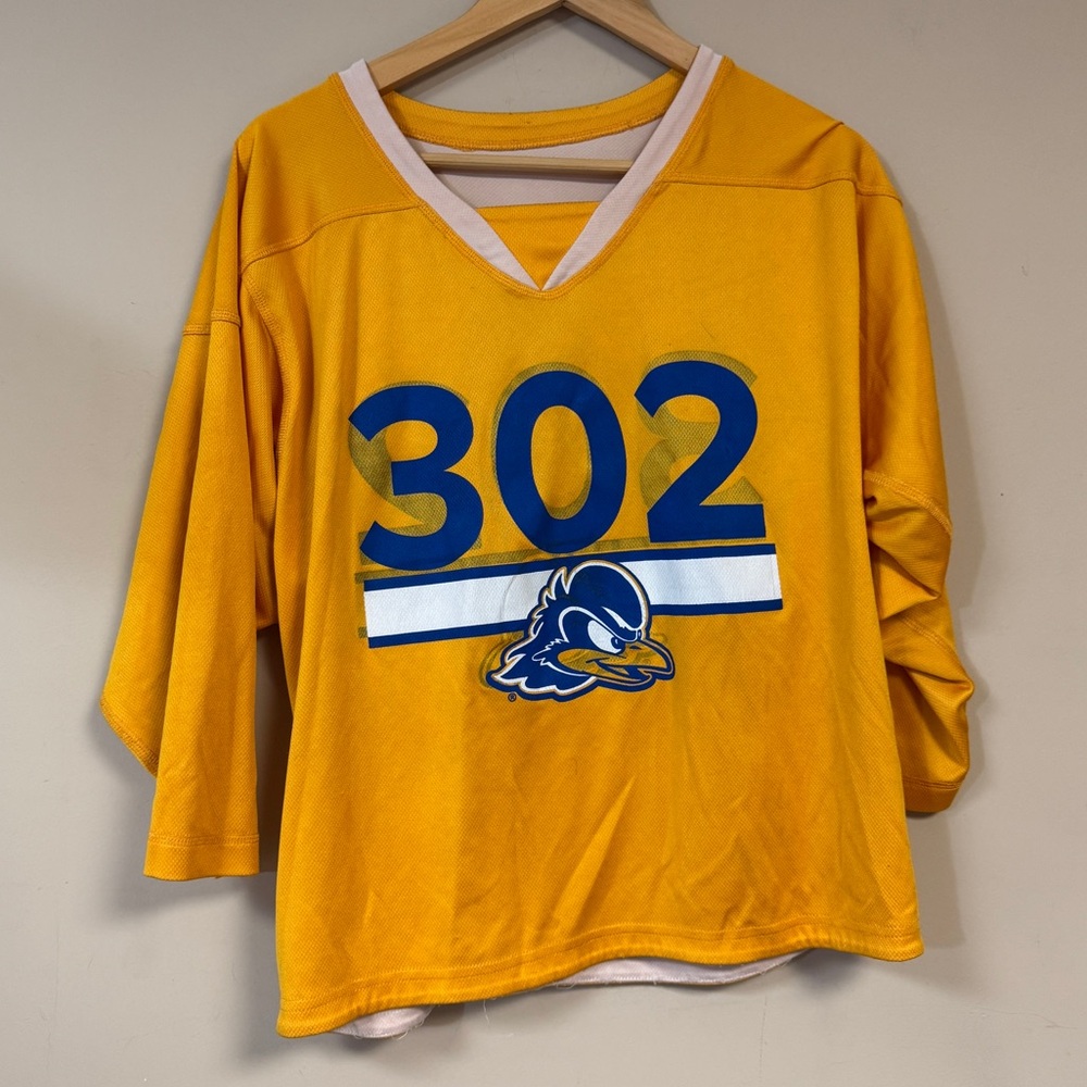 Kid Hockey Jersey UD Blue Hen Youth Small Med Yellow White Reversible Delaware